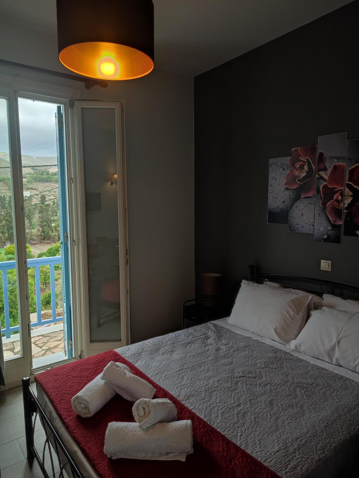 Andros Guesthouses ภายนอก รูปภาพ
